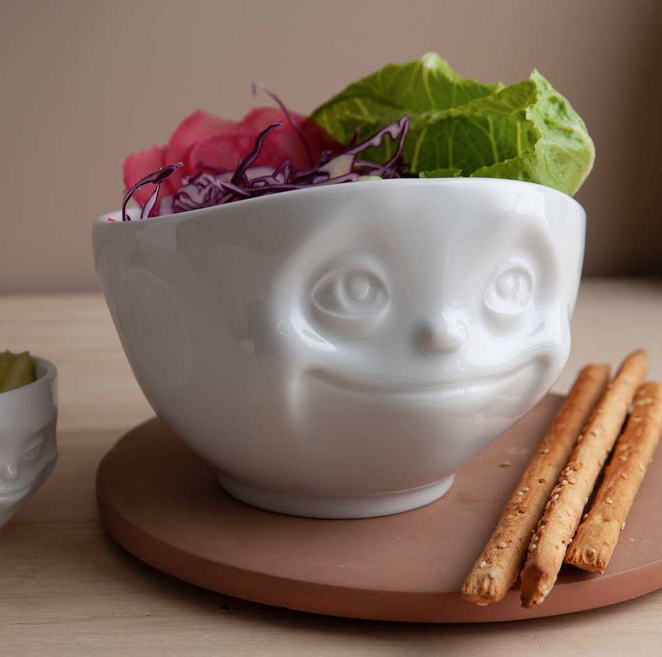 16 ounce capacity porcelain bowl featuring a sculpted ‘dreamy’ facial expression. From the TASSEN product family of fun dishware by FIFTYEIGHT Products. Quality bowl perfect for serving cereal, soup, snacks and much more.