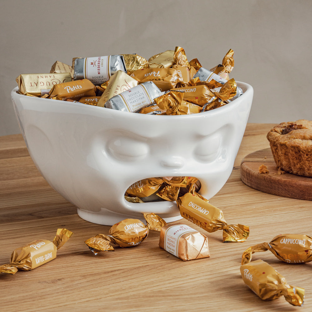 Premium extra large porcelain bowl in white from the porcelain product family of fun dishware by FIFTYEIGHT Products. Offers 33 oz capacity with hole in front for fun effect to serve snacks. Dishwasher and microwave safe bowl featuring a sculpted ‘barfing’ facial expression. Shipped in exclusively designed gift box.