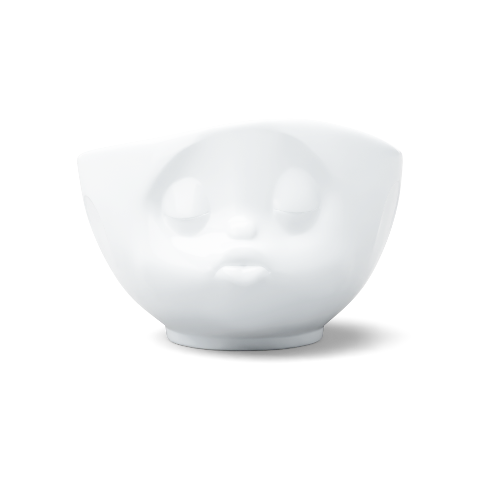 Premium porcelain bowl in white from the porcelain product family of fun dishware by FIFTYEIGHT Products. Offers 16 oz capacity perfect for serving cereal, soup, snacks and much more. Dishwasher and microwave safe bowl featuring a sculpted ‘kissing’ facial expression. Shipped in exclusively designed gift box.