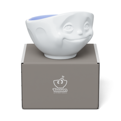 Premium porcelain bowl in white with ocean color inside from the porcelain product family by FIFTYEIGHT Products. Offers 16 oz capacity perfect for serving cereal, soup, snacks and much more. Dishwasher and microwave safe bowl featuring a sculpted ‘dreamy’ facial expression. Shipped in exclusively designed gift box.