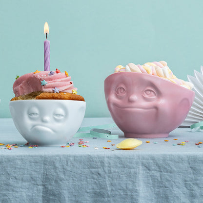 Premium porcelain bowl in pink from the porcelain product family of fun dishware by FIFTYEIGHT Products. Offers 16 oz capacity perfect for serving cereal, soup, snacks and much more. Dishwasher and microwave safe bowl featuring a sculpted ‘dreamy’ facial expression. Shipped in exclusively designed gift box.