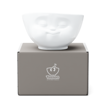 Premium porcelain bowl in white from the porcelain product family by FIFTYEIGHT Products. Offers 16 oz capacity perfect for serving cereal, soup, snacks and much more. Dishwasher and microwave safe bowl featuring a sculpted ‘munching’ facial expression. Shipped in exclusively designed gift box.
