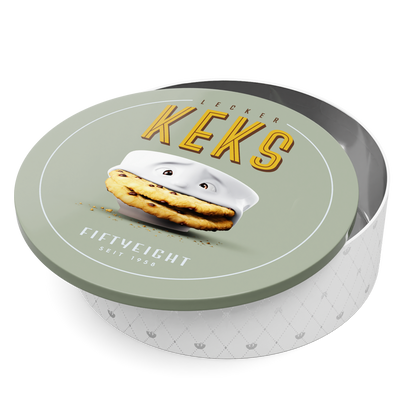 At 85 Oz Capacity, the "Tasty Cookie" tin box is part of our Vintage Edition line from FIFTYEIGHT PRODUCTS. Perfect for for storing all those cookies, biscuits, beautiful memories from the last vacation and little needful things around the house. Made in Germany according to environmental guidelines.